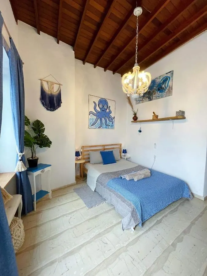 Mykonos Town Octopus Blue דירה